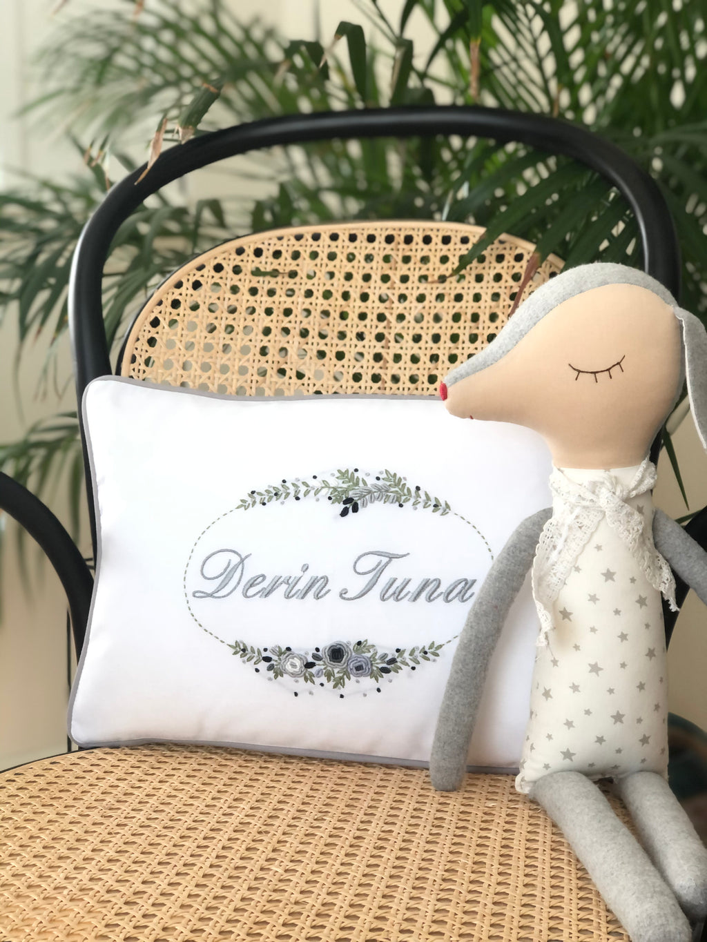 Atlas Model Dekoratif Bebek Yastığı - Gri