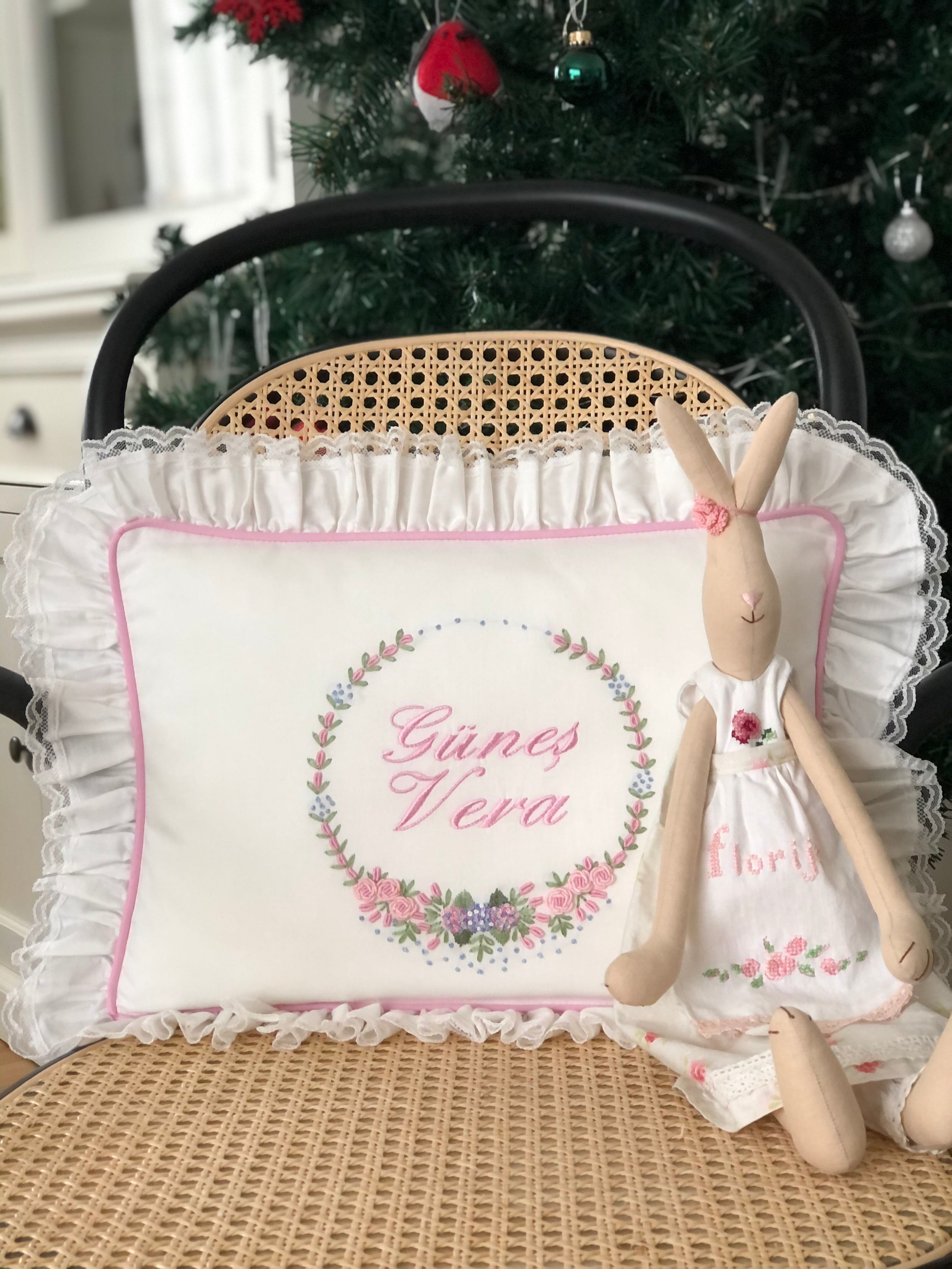 Ortanca Model Dekoratif Bebek Yastığı