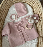 Önden Bağlamalı El Örgüsü Bebek Hırka Şapka Seti