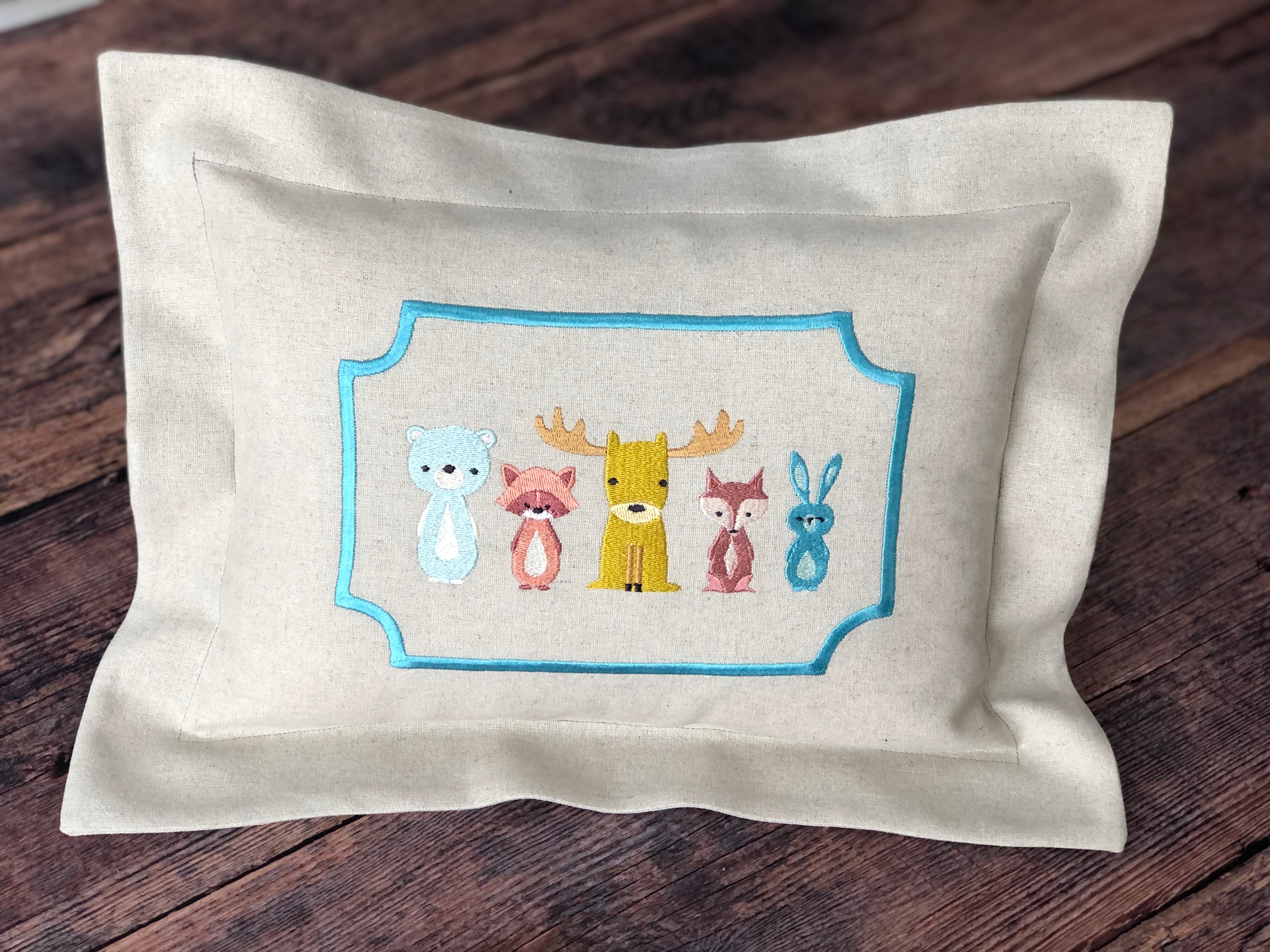 Animal Model Linen Decorative Baby Pillow