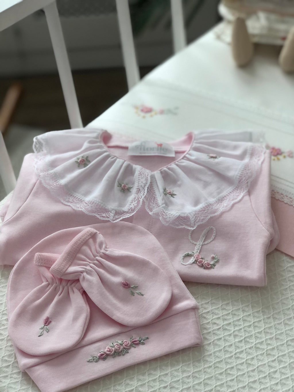 Pembe Nakışlı 3 Parça Tulum Seti