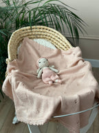 El Örgüsü Gül Kurusu Bebek Battaniyesi