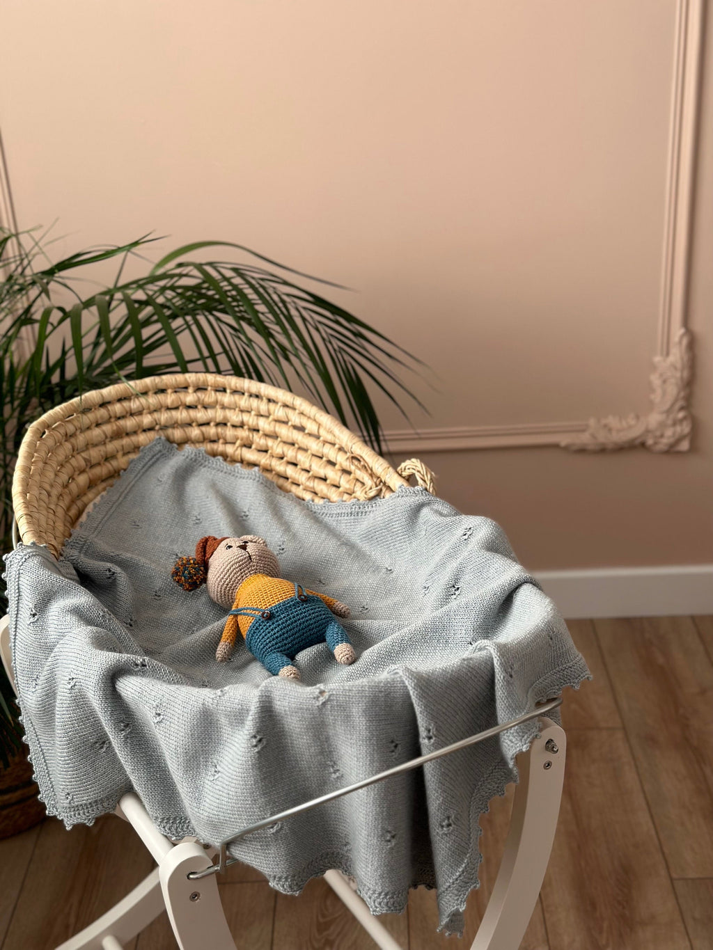 El Örgüsü Gri Bebek Battaniyesi