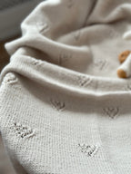 El Örgüsü Bej Bebek Battaniyesi