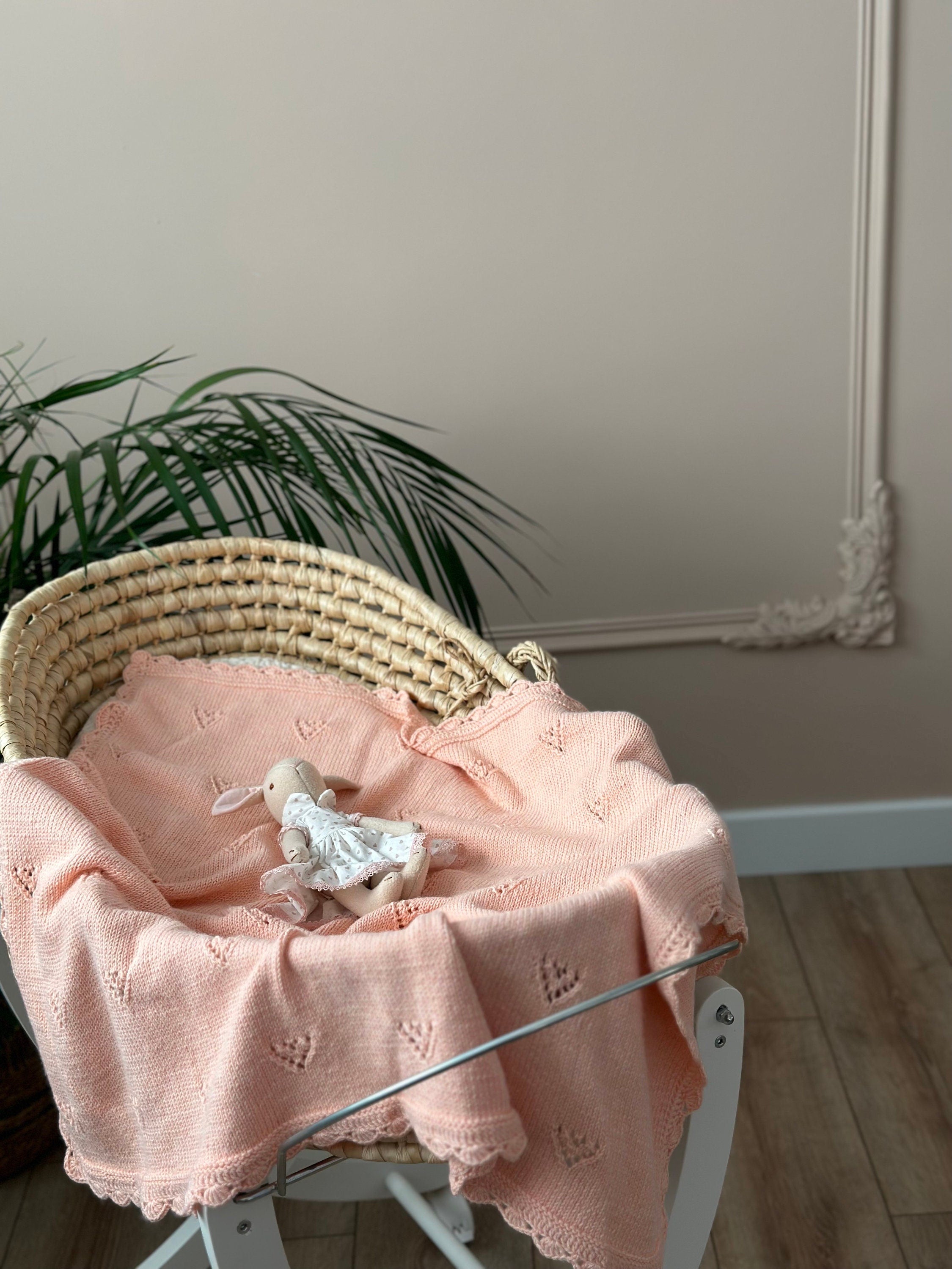 El Örgüsü Somon Bebek Battaniyesi