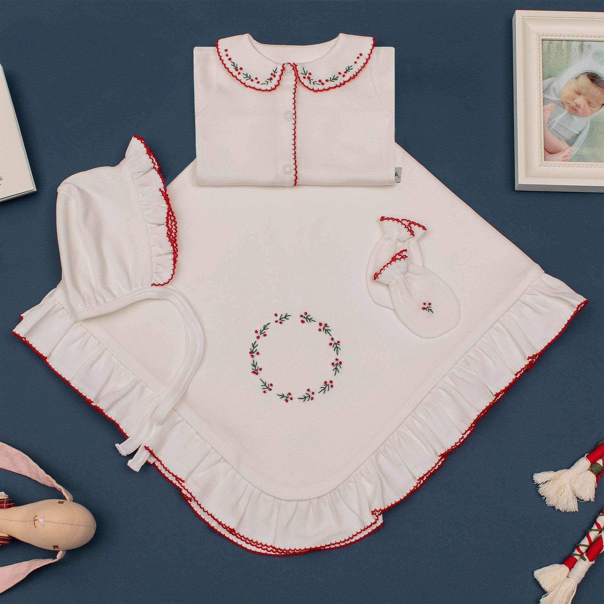 Kırmızı Çelenk Harfli Organik Yenidoğan Seti