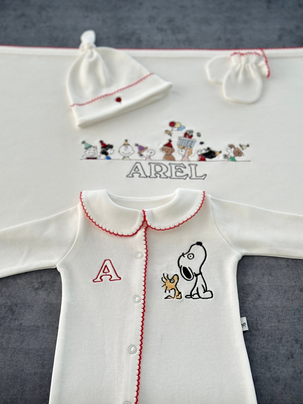Snoopy Nakışlı Organik Yenidoğan Seti