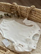 Kız Bebek Rokoko İşlemeli Fırfırlı Yaka Uzun Kollu Body Lila