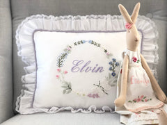 Kelebek Rüyası Dekoratif Bebek Yastığı – Pamuk Saten