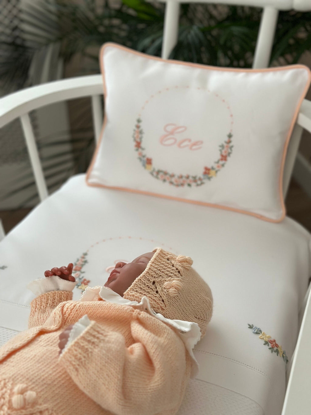 Vintage Flower El Örgüsü Bebek Hırka Şapka Seti