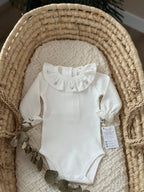 Kız Bebek Rokoko Çiçek İşlemeli Fırfırlı Yaka Uzun Kollu Body Pembe