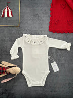 Kız Bebek Rokoko İşlemeli Fırfırlı Yaka Uzun Kollu Body Kırmızı