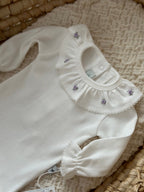 Kız Bebek Rokoko İşlemeli Fırfırlı Yaka Uzun Kollu Body Lila