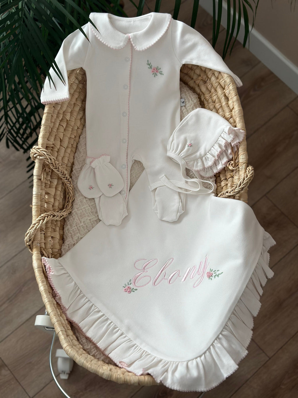 Spring Flowers Organik Yenidoğan Seti – Pembe Kroşeta Detaylı