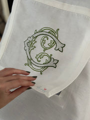 Monogram İşlemeli Keten Puset Örtüsü