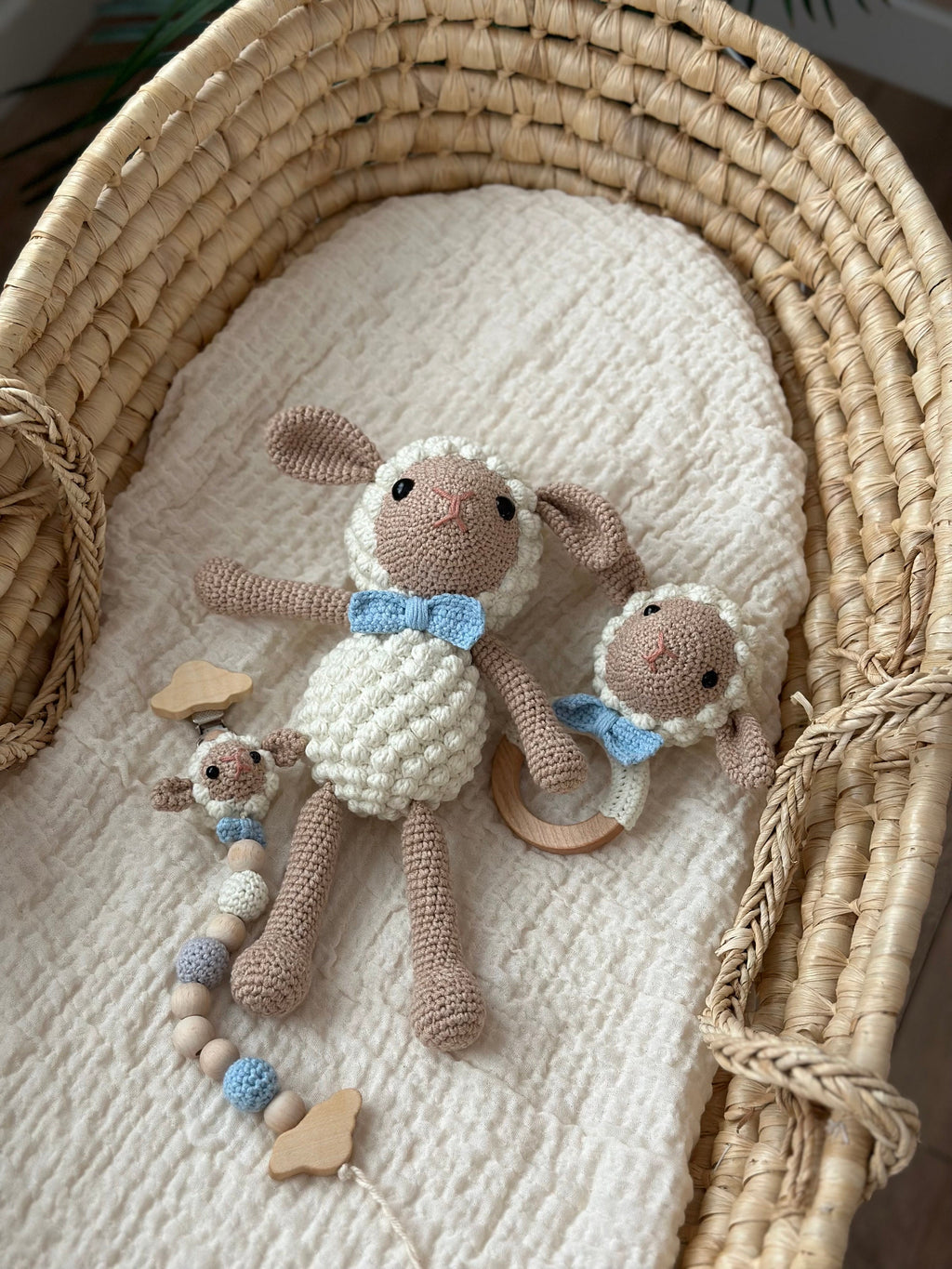 Amigurumi Kuzu Model Bebek Seti – 3 Parça