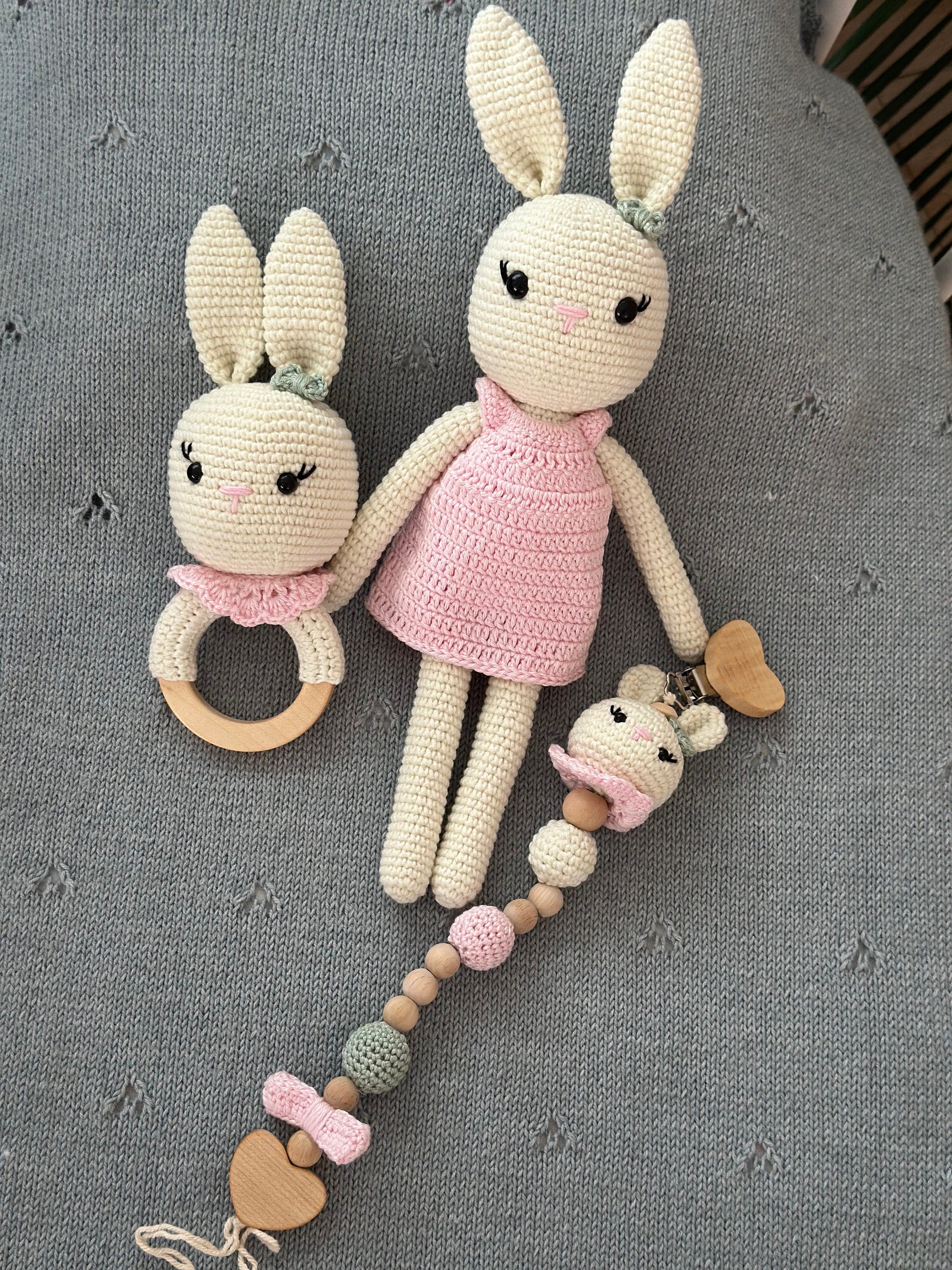 Amigurumi Tavşan Model Bebek Seti – 3 Parça