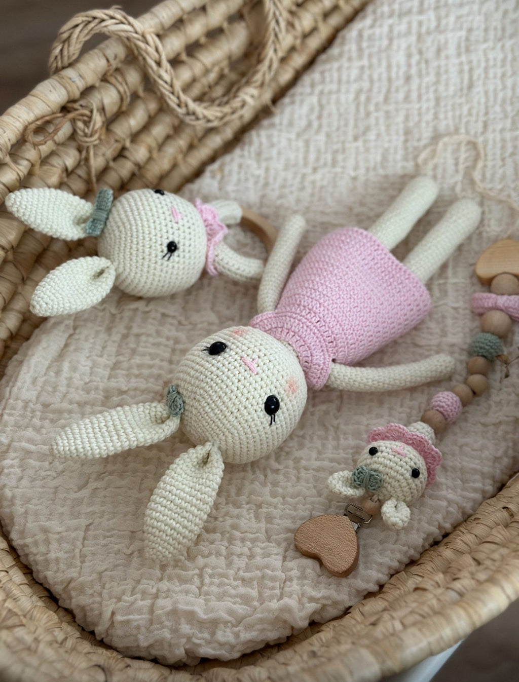 Amigurumi Tavşan Model Bebek Seti – 3 Parça