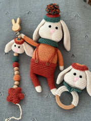 Amigurumi Sevimli Tavşan Bebek Seti – 3 Parça