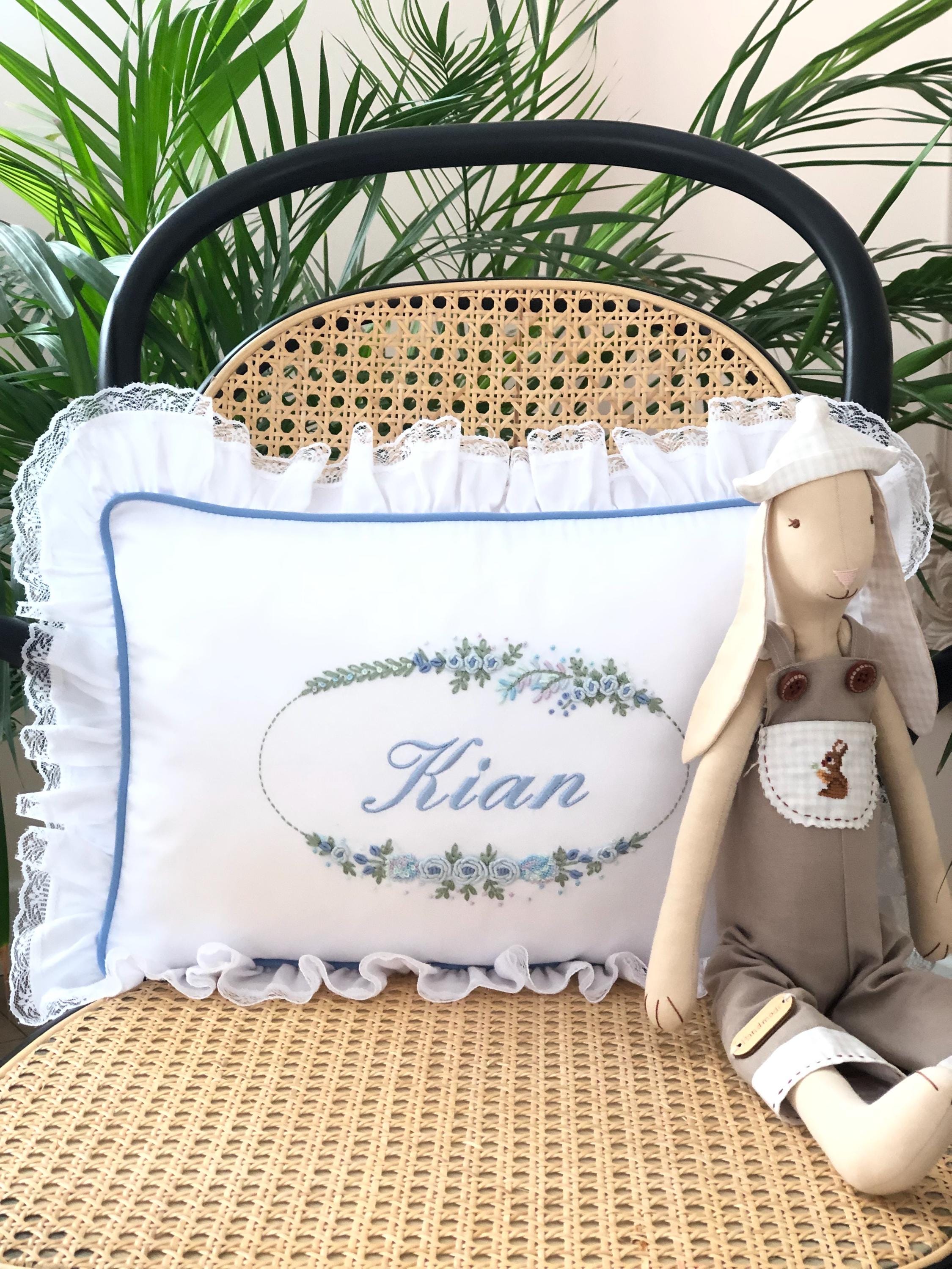 Istanbul Serisi Mavi Dekoratif Bebek Yastığı – Pamuk Saten